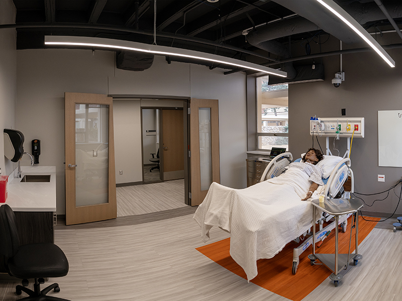 Simulation lab with dummy patient
