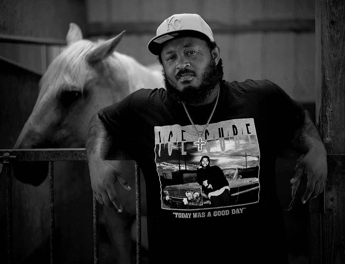 rideon5.jpg Rodeo cowboy Steven Simms